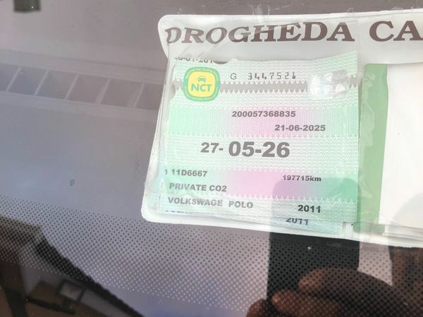 Volkswagen Polo Hatchback, Petrol, 2011, Silver