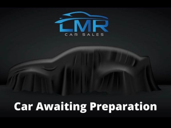 Volkswagen Polo Hatchback, Petrol, 2013, White