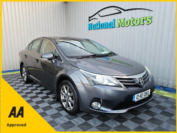Toyota Avensis Saloon, Diesel, 2012, Grey