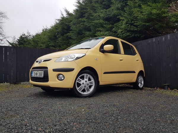 Hyundai i10 Hatchback, Petrol, 2010, Yellow