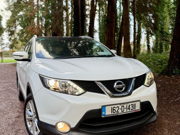 Nissan Qashqai Hatchback, Petrol, 2016, White