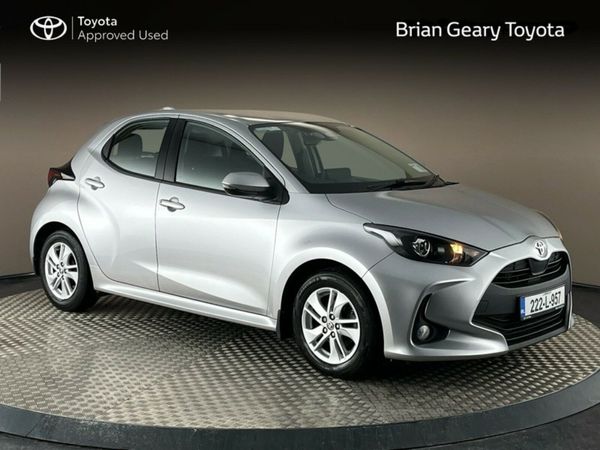 Toyota Yaris Hatchback, Petrol, 2022, Silver