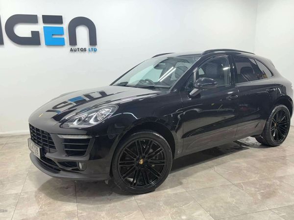 Porsche Macan SUV, Petrol, 2016, Black