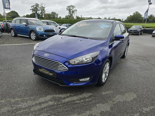 Ford Focus Hatchback, Diesel, 2017, Blue