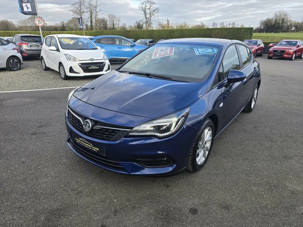 Vauxhall Astra Hatchback, Diesel, 2021, Blue