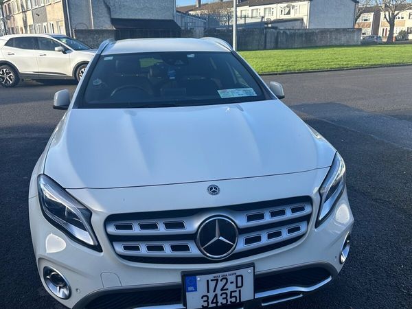 Mercedes-Benz GLA SUV, Petrol, 2017, White
