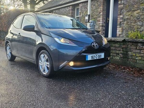 Toyota Aygo Hatchback, Petrol, 2016, Grey