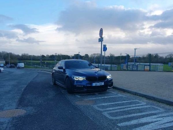 BMW 5-Series Saloon, Diesel, 2018, Blue