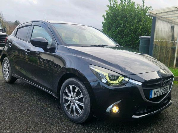 Mazda Demio MPV, Petrol, 2014, Black