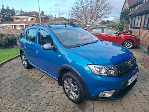 Dacia Sandero Stepway Hatchback, Diesel, 2018, Blue