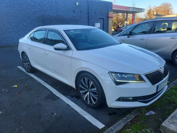 Skoda Superb Saloon, Diesel, 2018, White