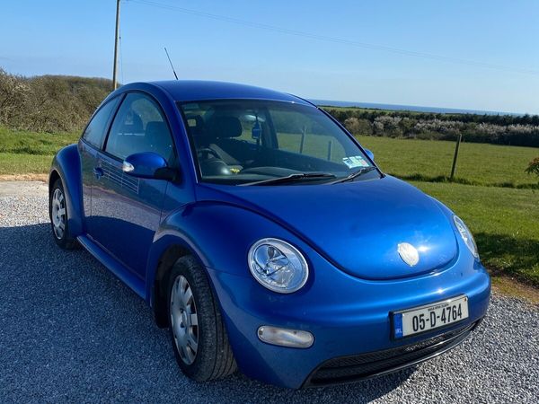 Volkswagen Beetle Hatchback, Petrol, 2005, Blue