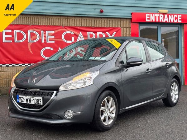 Peugeot 208 Hatchback, Petrol, 2015, Grey