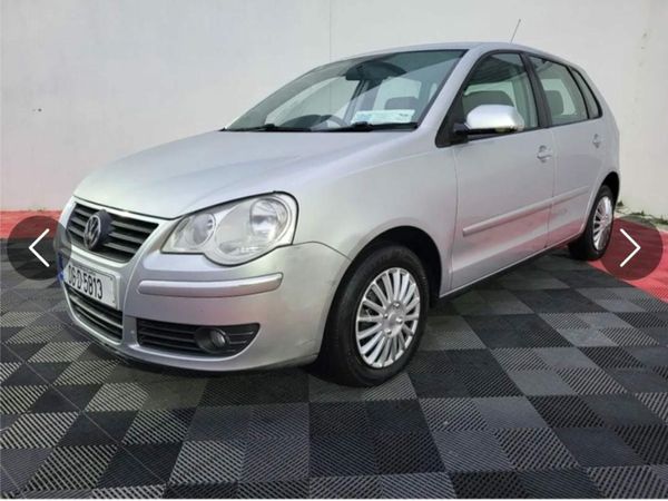 Volkswagen Polo Hatchback, Petrol, 2006, Silver