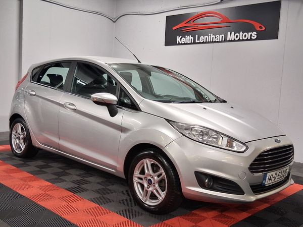 Ford Fiesta Hatchback, Petrol, 2014, Silver