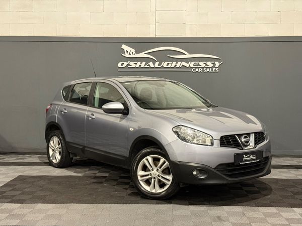 Nissan Qashqai Hatchback, Petrol, 2013, Grey