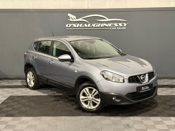 Nissan Qashqai Hatchback, Petrol, 2013, Grey