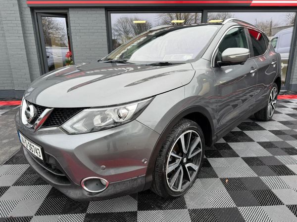 Nissan Qashqai Hatchback, Diesel, 2014, Grey