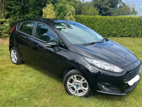 Ford Fiesta Hatchback, Petrol, 2017, Black