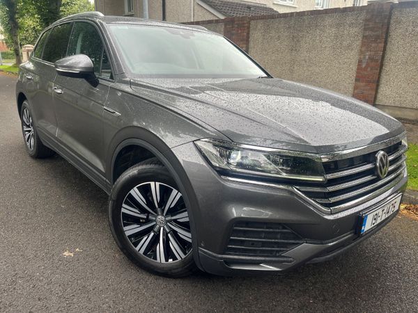 Volkswagen Touareg SUV, Diesel, 2019, Grey