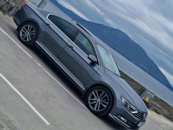 Volkswagen Passat Saloon, Diesel, 2017, Grey