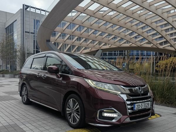 Honda Odyssey MPV, Petrol Hybrid, 2020, Red