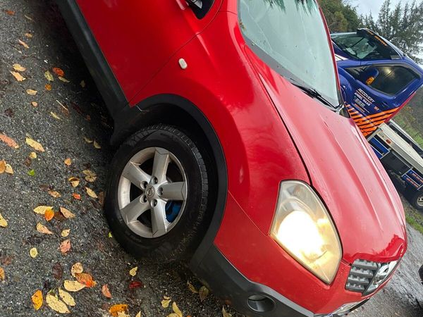 Nissan Qashqai Hatchback, Diesel, 2007, Red