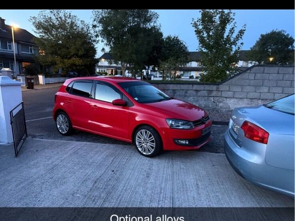 Volkswagen Polo Hatchback, Diesel, 2012, Red