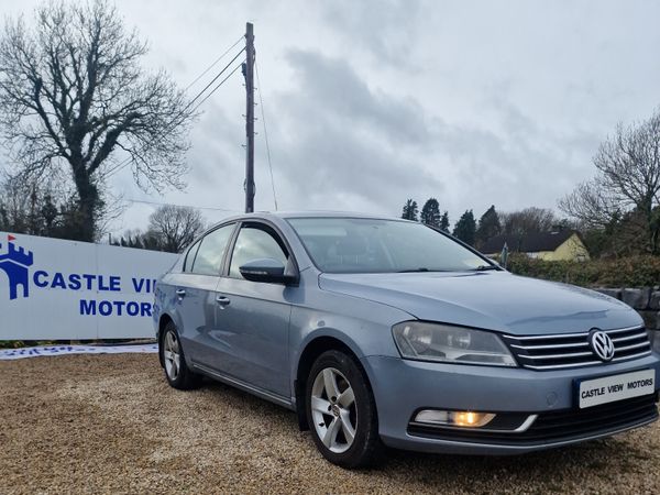 Volkswagen Passat Saloon, Diesel, 2012, Grey