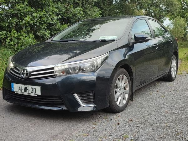 Toyota Corolla Saloon, Diesel, 2014, Black