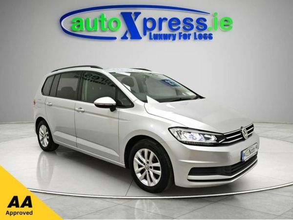 Volkswagen Touran MPV, Petrol, 2016, Silver