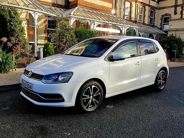 Volkswagen Polo Hatchback, Petrol, 2015, White