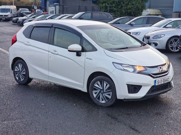 Honda Fit Hatchback, Petrol Hybrid, 2015, White