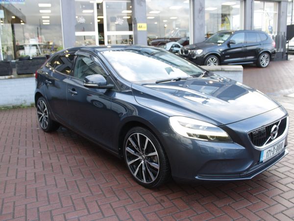 Volvo V40 Hatchback, Diesel, 2017, Grey