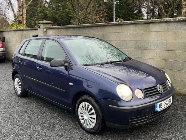 Volkswagen Polo Hatchback, Petrol, 2005, Blue
