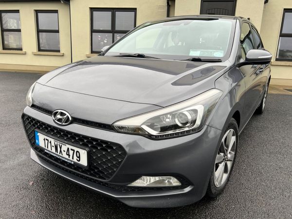Hyundai i20 Hatchback, Petrol, 2017, Grey