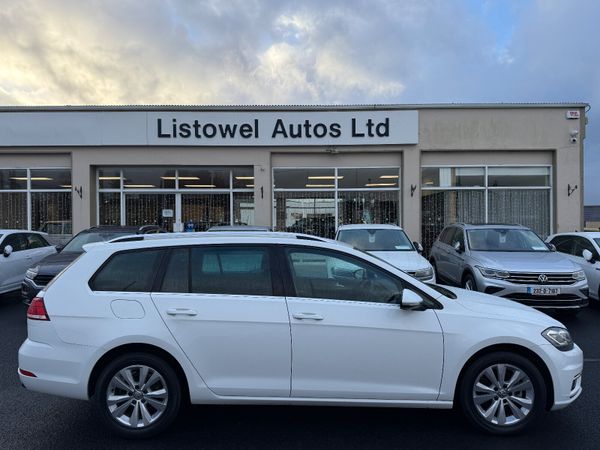 Volkswagen Golf Estate, Petrol, 2018, White