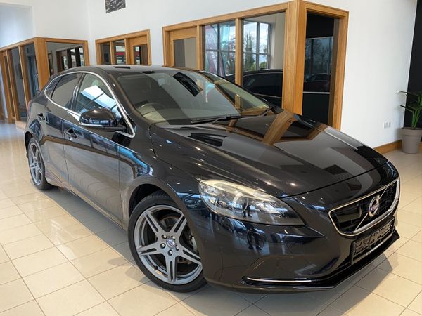 Volvo V40 Hatchback, Petrol, 2014, Black