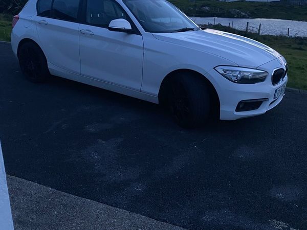 BMW 1-Series Hatchback, Diesel, 2017, White