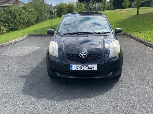 Toyota Yaris Hatchback, Petrol, 2007, Black