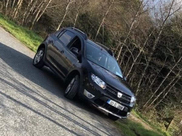 Dacia Sandero Stepway Hatchback, Diesel, 2013, Black