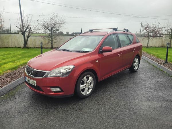 Kia Ceed Estate, Diesel, 2012, Red