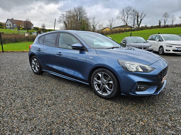 Ford Focus Hatchback, Diesel, 2020, Blue