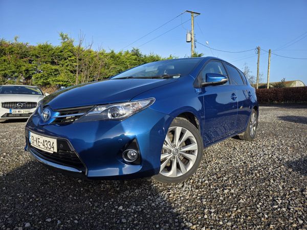 Toyota Auris Hatchback, Petrol Hybrid, 2013, Blue