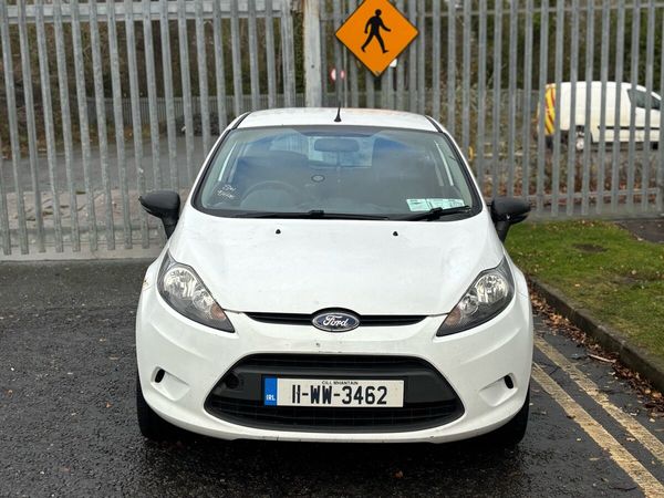 Ford Fiesta Hatchback, Petrol, 2011, White
