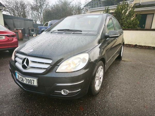 Mercedes-Benz B-Class MPV, Diesel, 2010, Black