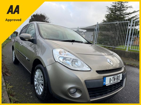 Renault Clio Hatchback, Petrol, 2011, Gold