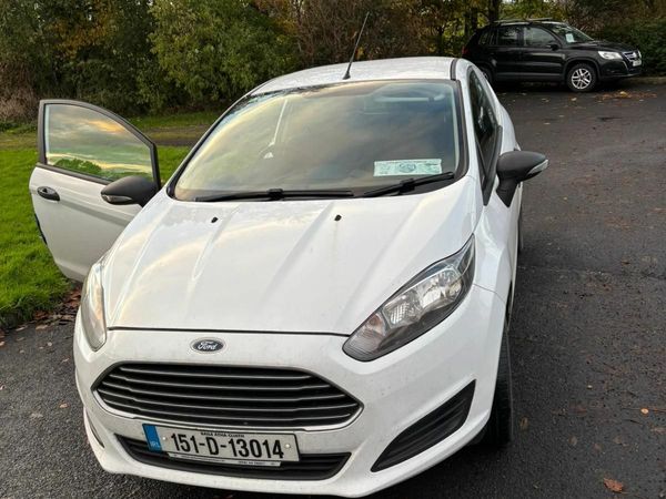 Ford Fiesta Hatchback, Diesel, 2015, White