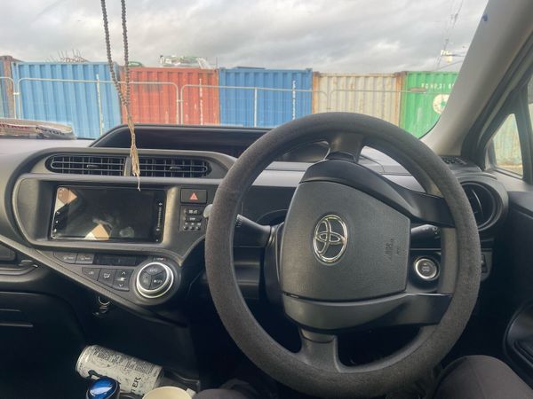 Toyota Aqua Hatchback, Petrol Hybrid, 2017, White