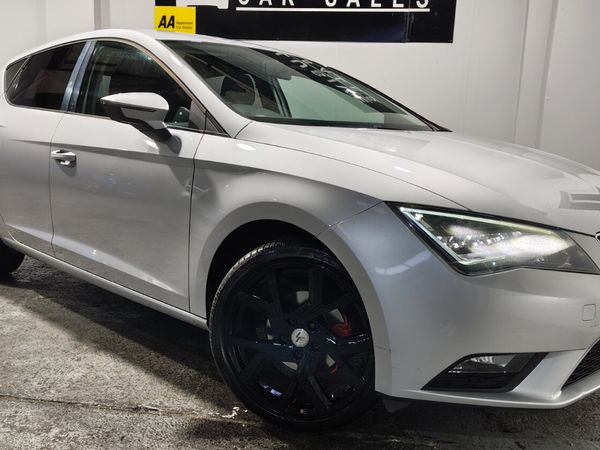 SEAT Leon Hatchback, Diesel, 2015, Silver